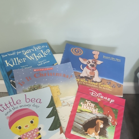 Children's Book Collection - Picture 1 of 1